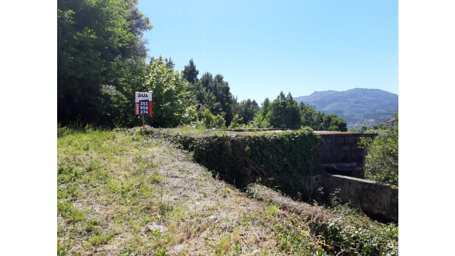 Terreno para Venda em Bouro (Santa Maria) Foto 4