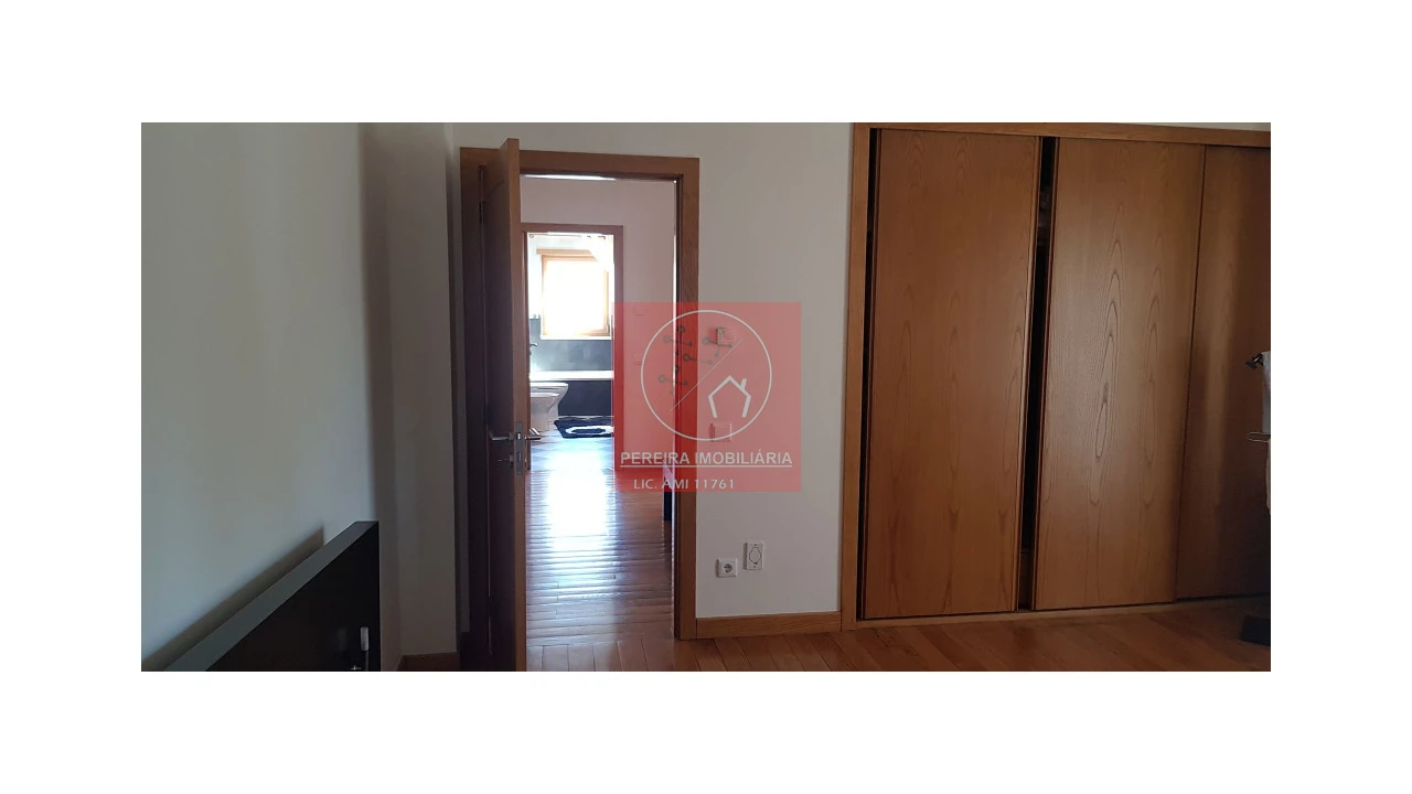 Moradia T4 para Venda em Cabeceiras de Basto Foto 9