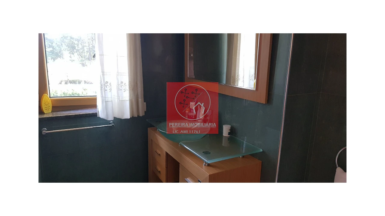 Moradia T4 para Venda em Cabeceiras de Basto Foto 10