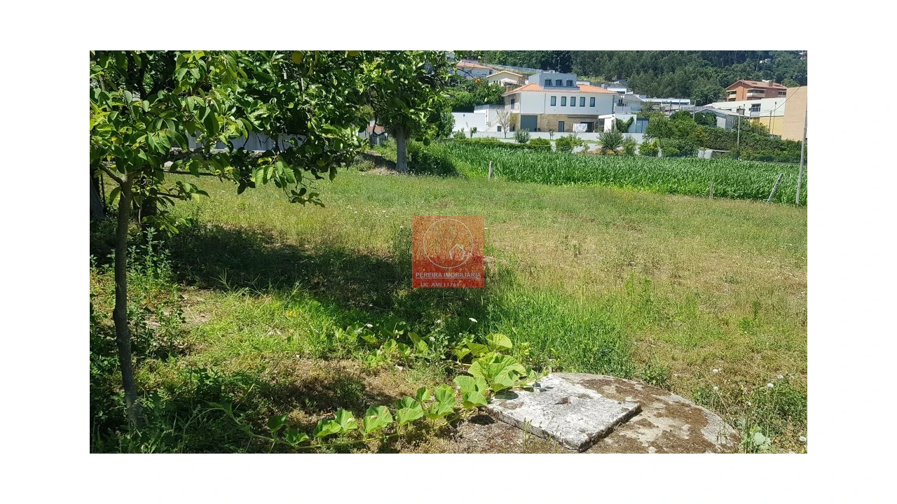 Moradia T3 para Venda em Vila Nova de Famalicão e Calendário Foto 1