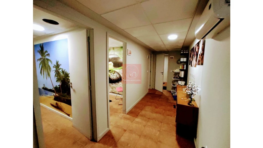 Moradia T4 para Venda em Rio Mau e Arcos Foto 29