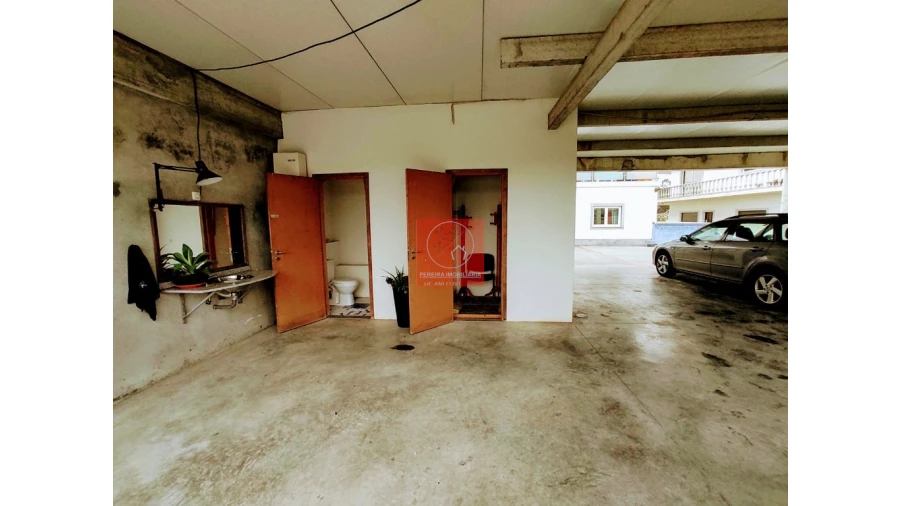 Moradia T4 para Venda em Rio Mau e Arcos Foto 28