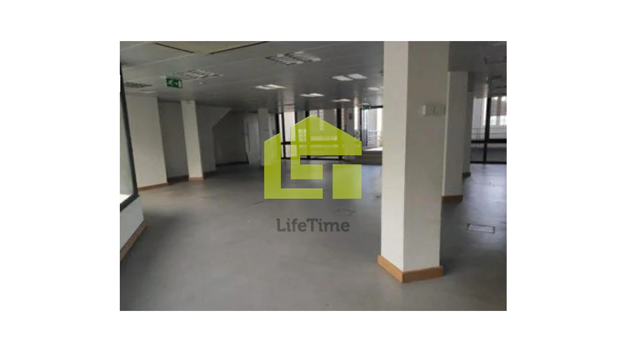 Prédio para Venda em Pena, Quintã e Vila Cova Foto 9