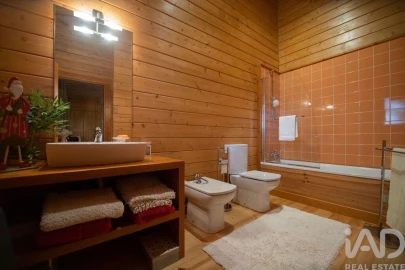 Moradia T11 para Venda em O. Azeméis, Riba-Ul, Ul, Macinhata Seixa, Madail