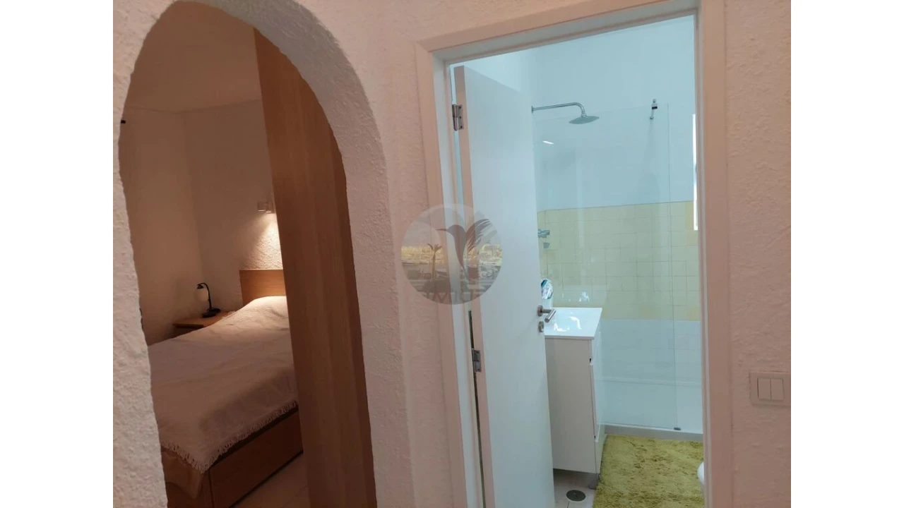 Apartamento T2 para Venda em Quarteira Foto 8