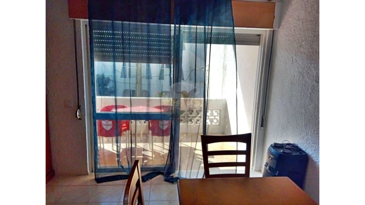 Apartamento T2 para Venda em Quarteira Foto 2