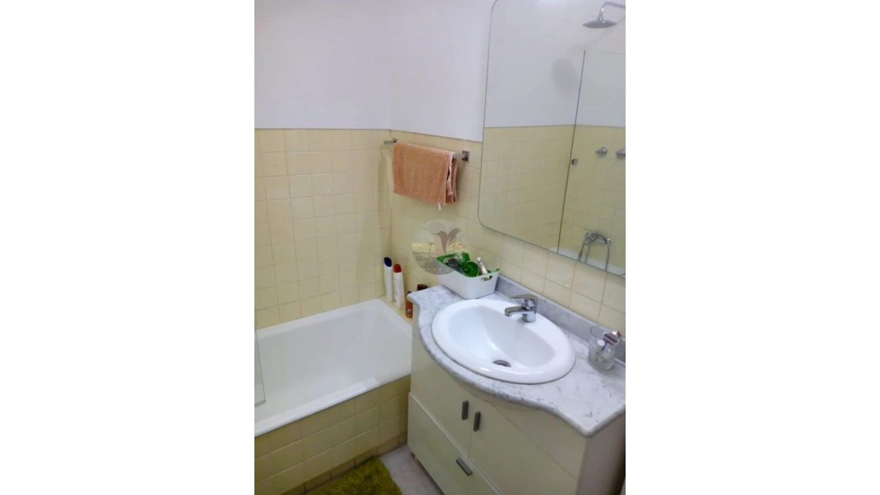 Apartamento T2 para Venda em Quarteira Foto 13