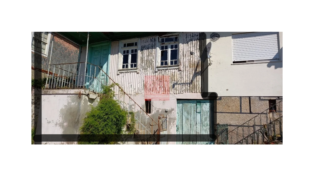 Moradia T2 para Venda em Cambres Foto 1