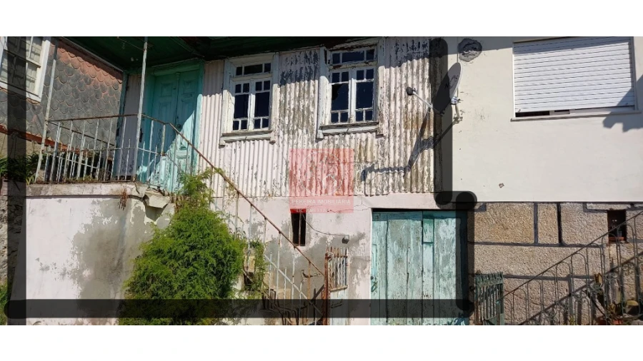 Moradia T2 para Venda em Cambres