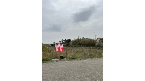 Terreno para Venda em Trouxemil e Torre de Vilela