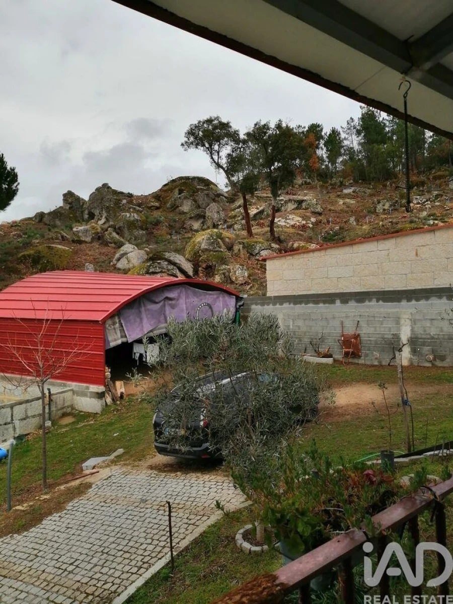 Prédio para Venda em Eiras, São Julião de Montenegro e Cela Foto 16
