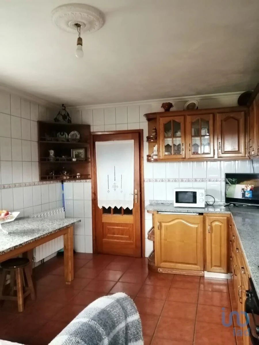 Prédio para Venda em Eiras, São Julião de Montenegro e Cela Foto 9