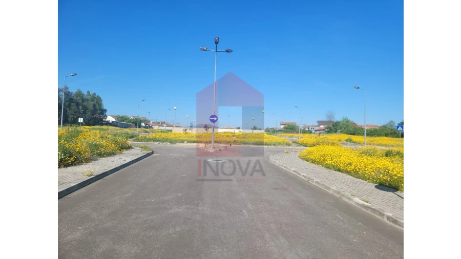 Terreno para Venda em Loureira Foto 11