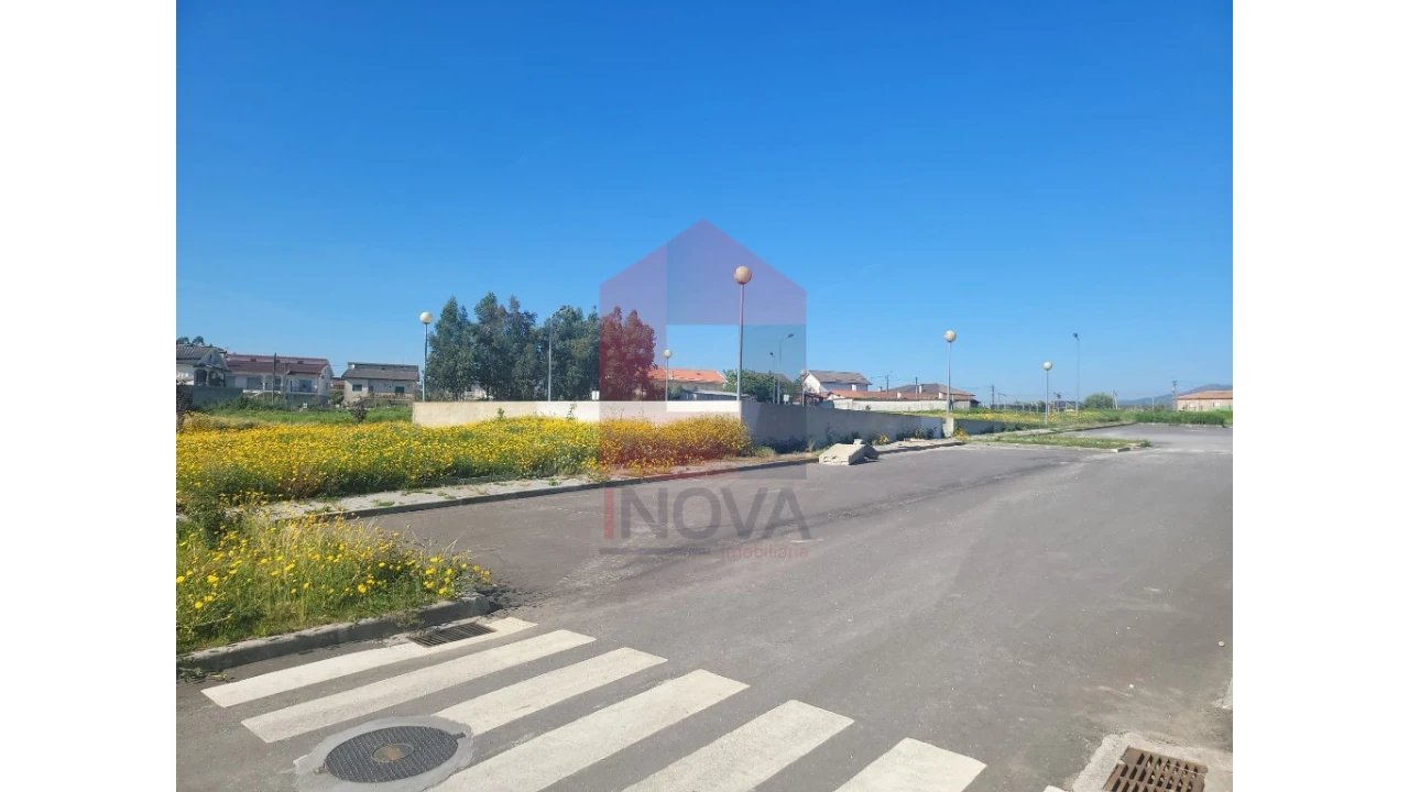 Terreno para Venda em Loureira Foto 8