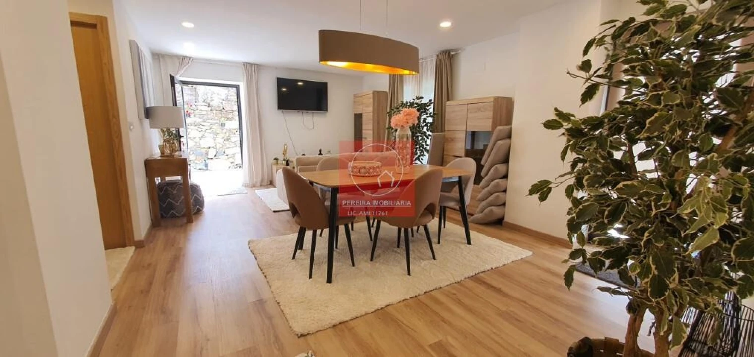 Moradia T2 para Venda em Gemeses Foto 26