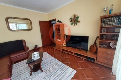 Moradia T5 para Venda em Velas (São Jorge)