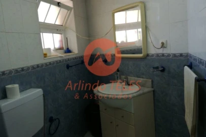 Moradia T5 para Venda em Velas (São Jorge)