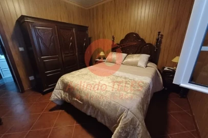 Moradia T5 para Venda em Velas (São Jorge)