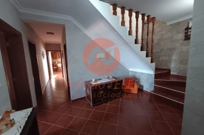 Moradia T5 para Venda em Velas (São Jorge)