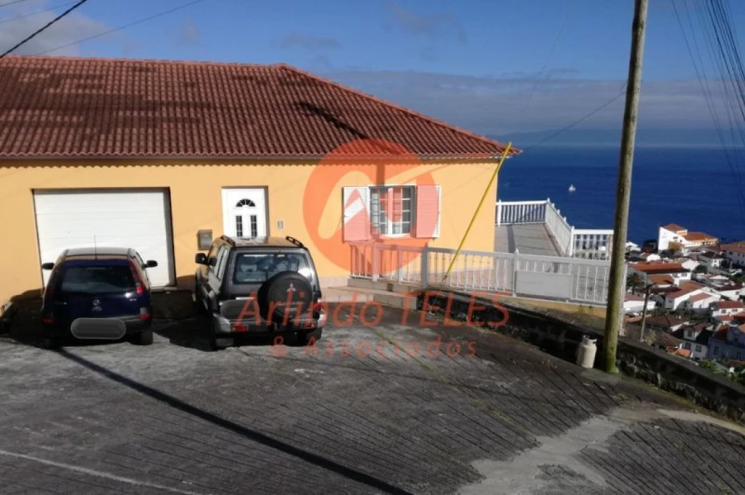 Moradia T5 para Venda em Velas (São Jorge) Foto 5