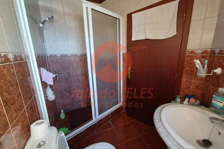 Moradia T5 para Venda em Velas (São Jorge) Foto 28