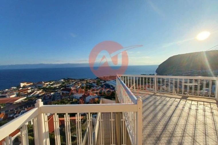 Moradia T5 para Venda em Velas (São Jorge) Foto 2