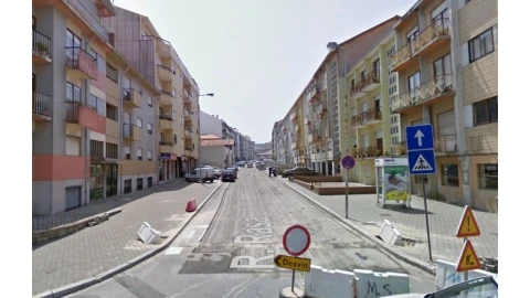 Loja para Venda em Mafamude e Vilar do Paraíso