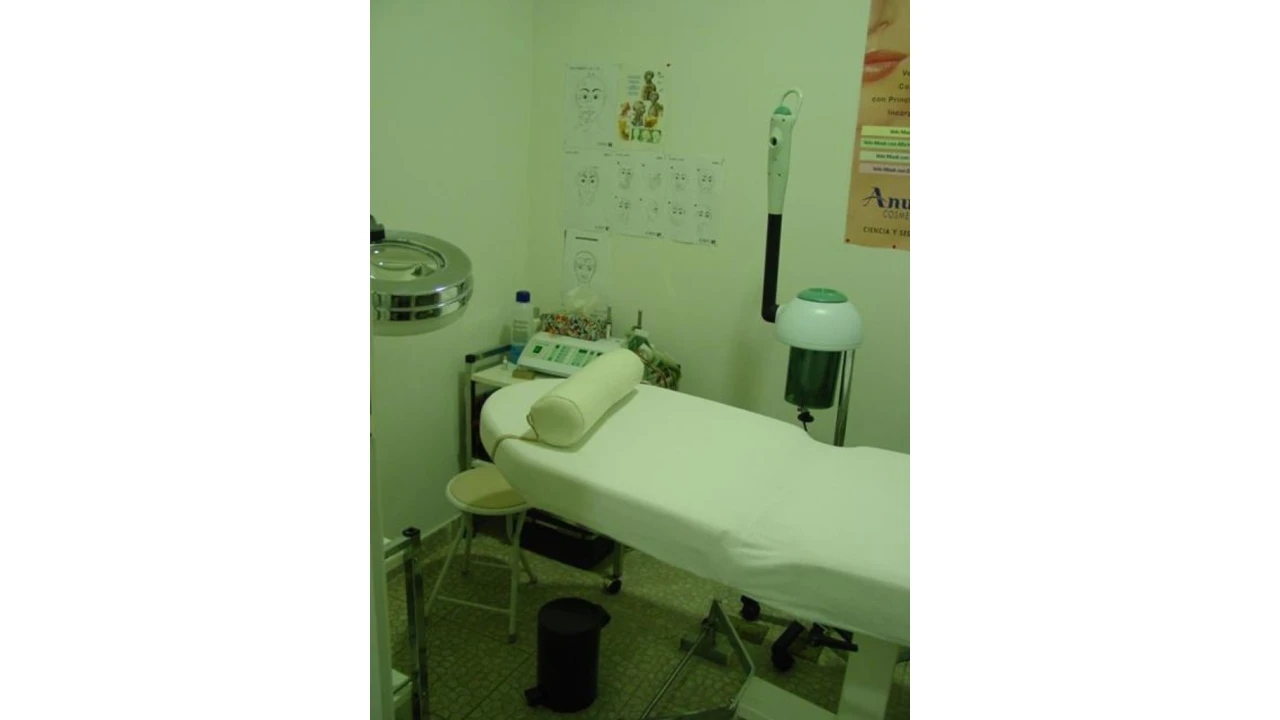 Loja para Trespasse em Almada, Cova da Piedade, Pragal e Cacilhas Foto 1