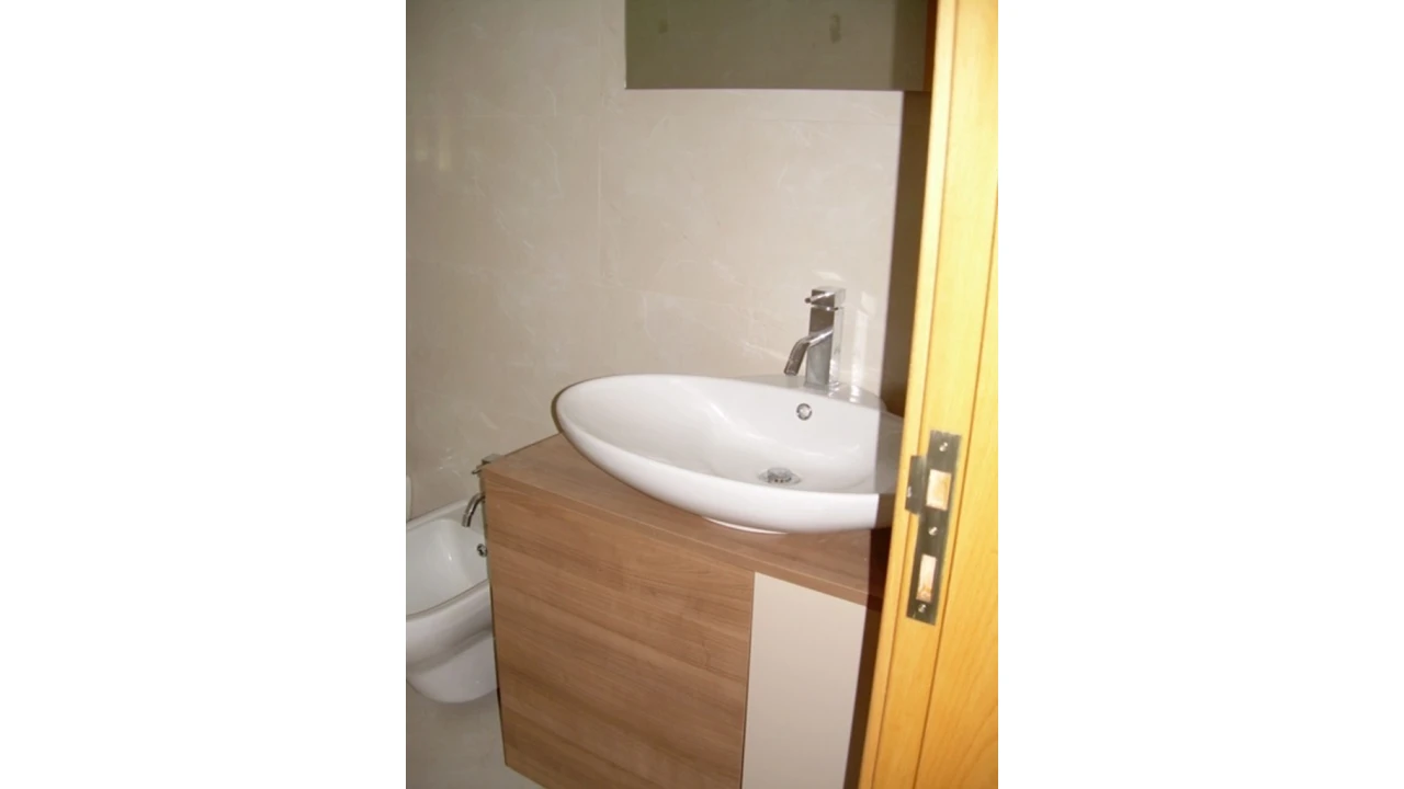 Moradia T5 para Venda em Corroios Foto 16