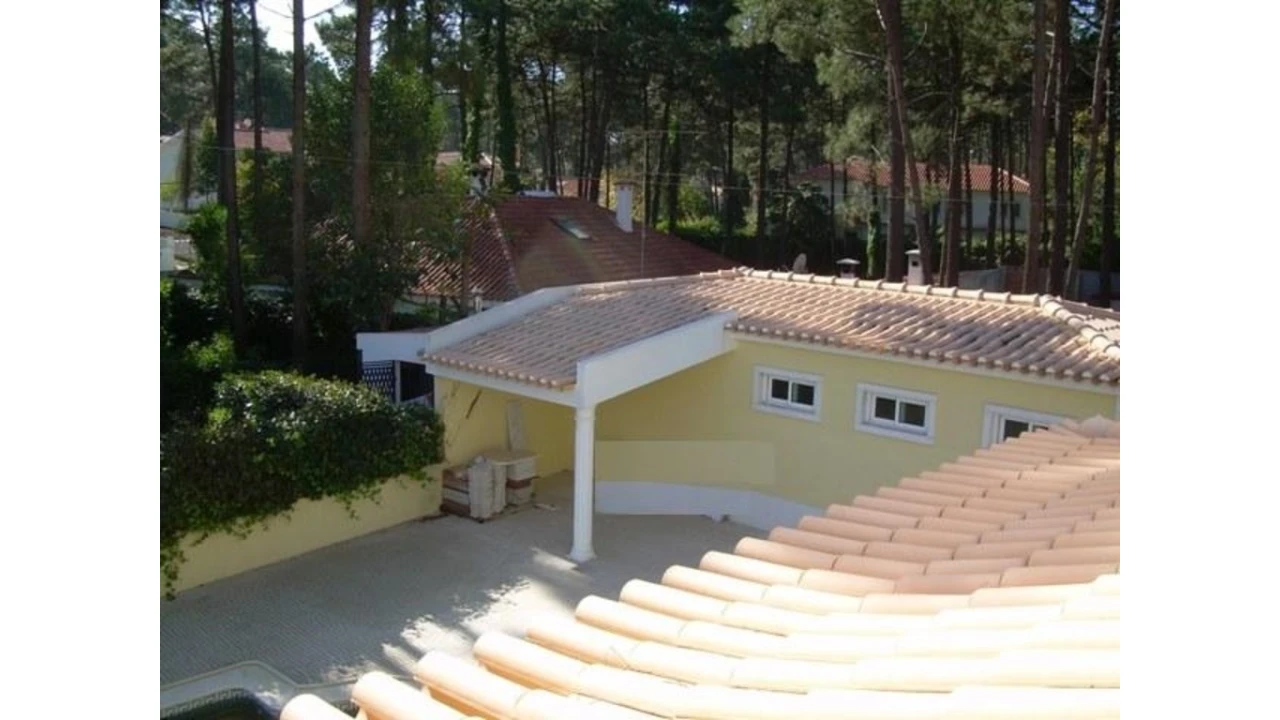 Moradia T5 para Venda em Corroios Foto 25