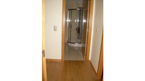 Moradia T5 para Venda em Corroios