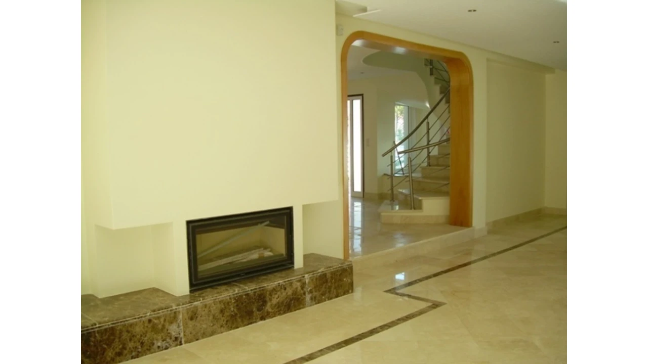 Moradia T5 para Venda em Corroios Foto 4