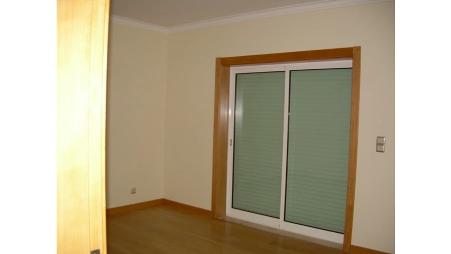 Moradia T5 para Venda em Corroios Foto 12