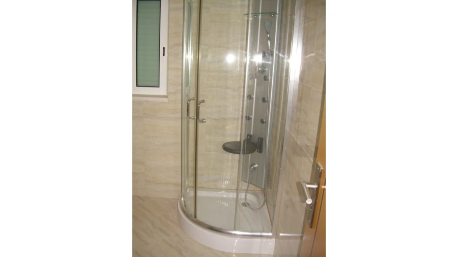 Moradia T5 para Venda em Corroios Foto 14