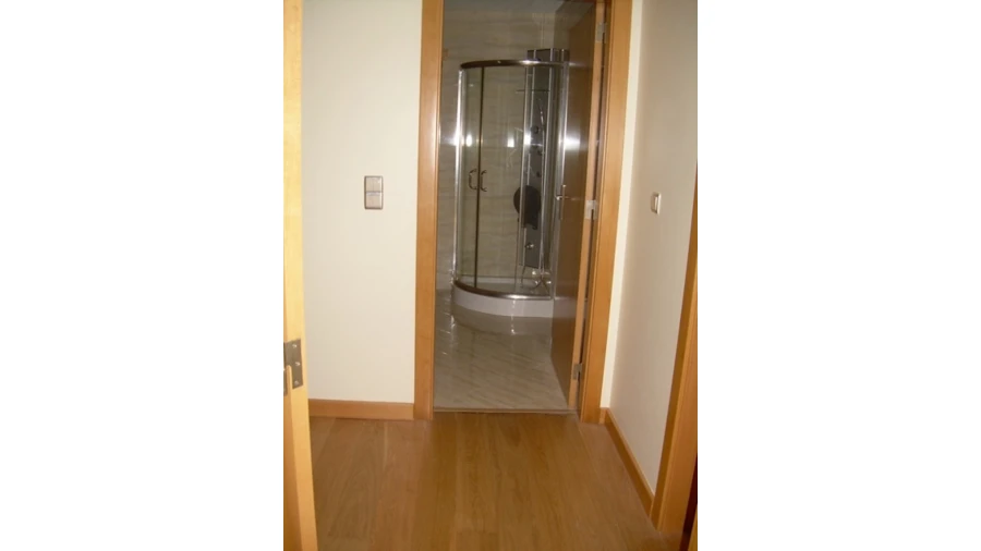 Moradia T5 para Venda em Corroios Foto 7