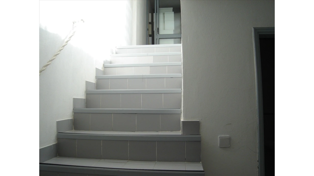 Loja para Trespasse em Almada, Cova da Piedade, Pragal e Cacilhas Foto 3