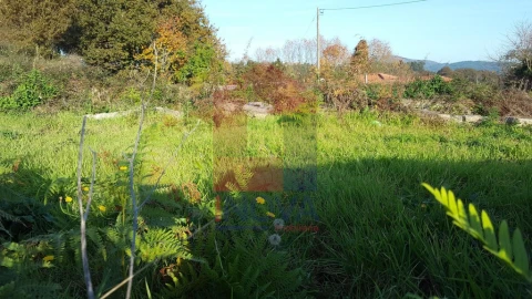 Terreno para Venda em Vila Verde e Barbudo