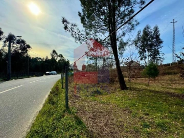 Terreno para Venda em Sande, Vilarinho, Barros e Gomide