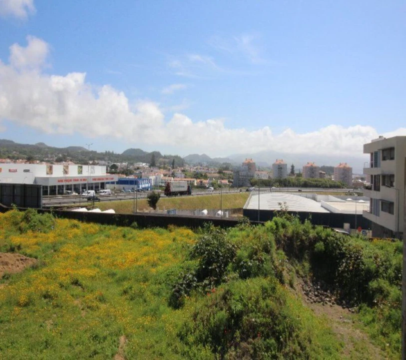 Terreno para Venda em Ponta Delgada (São Pedro) Foto 2