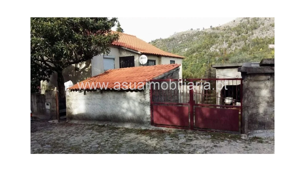 Moradia T2 para Venda em Montaria Foto 3