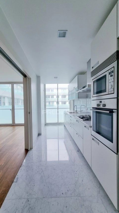 Apartamento T4 para Venda em Funchal (Santa Maria Maior)