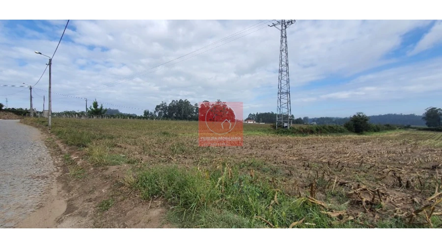 Terreno para Venda em Macieira da Maia Foto 1