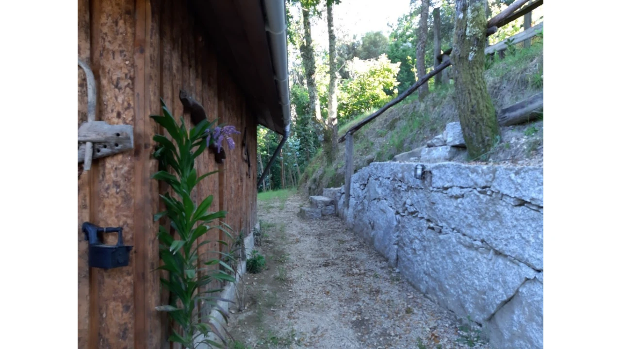 Negócio para Venda em Rio Caldo Foto 50