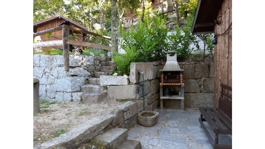 Negócio para Venda em Rio Caldo Foto 60