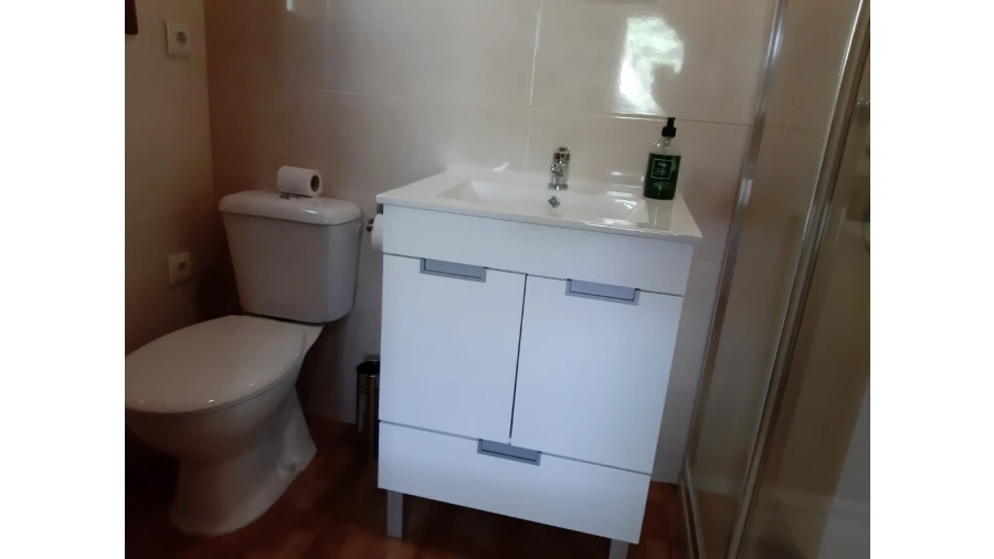 Negócio para Venda em Rio Caldo Foto 38