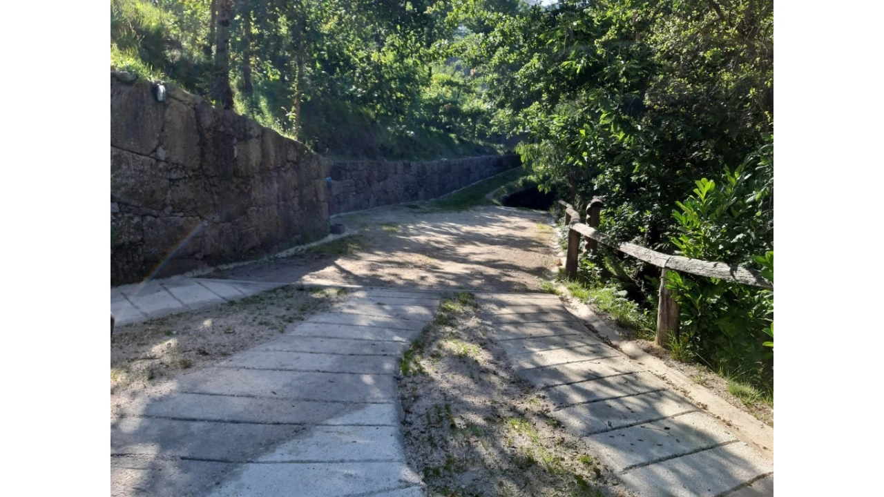Negócio para Venda em Rio Caldo Foto 34