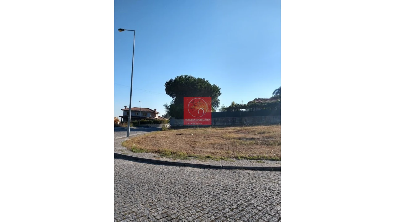 Terreno para Venda em Vermoim Foto 3