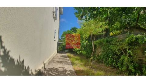 Moradia T4 para Venda em Abraveses