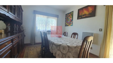 Moradia T4 para Venda em Abraveses