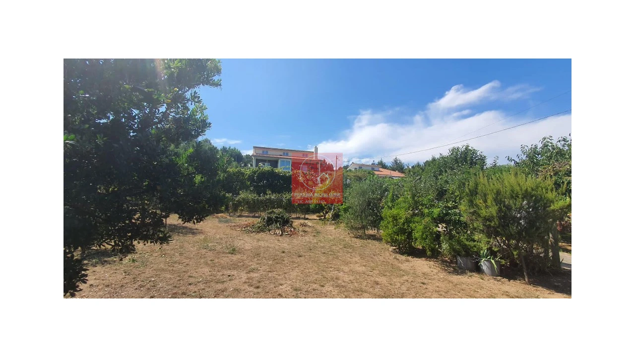 Moradia T4 para Venda em Abraveses Foto 10